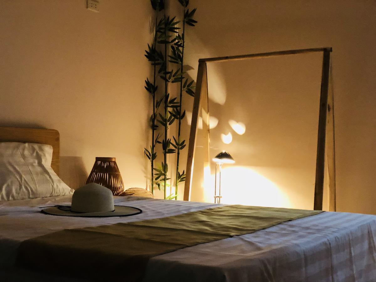 Hola Homestay Hanoi Buitenkant foto